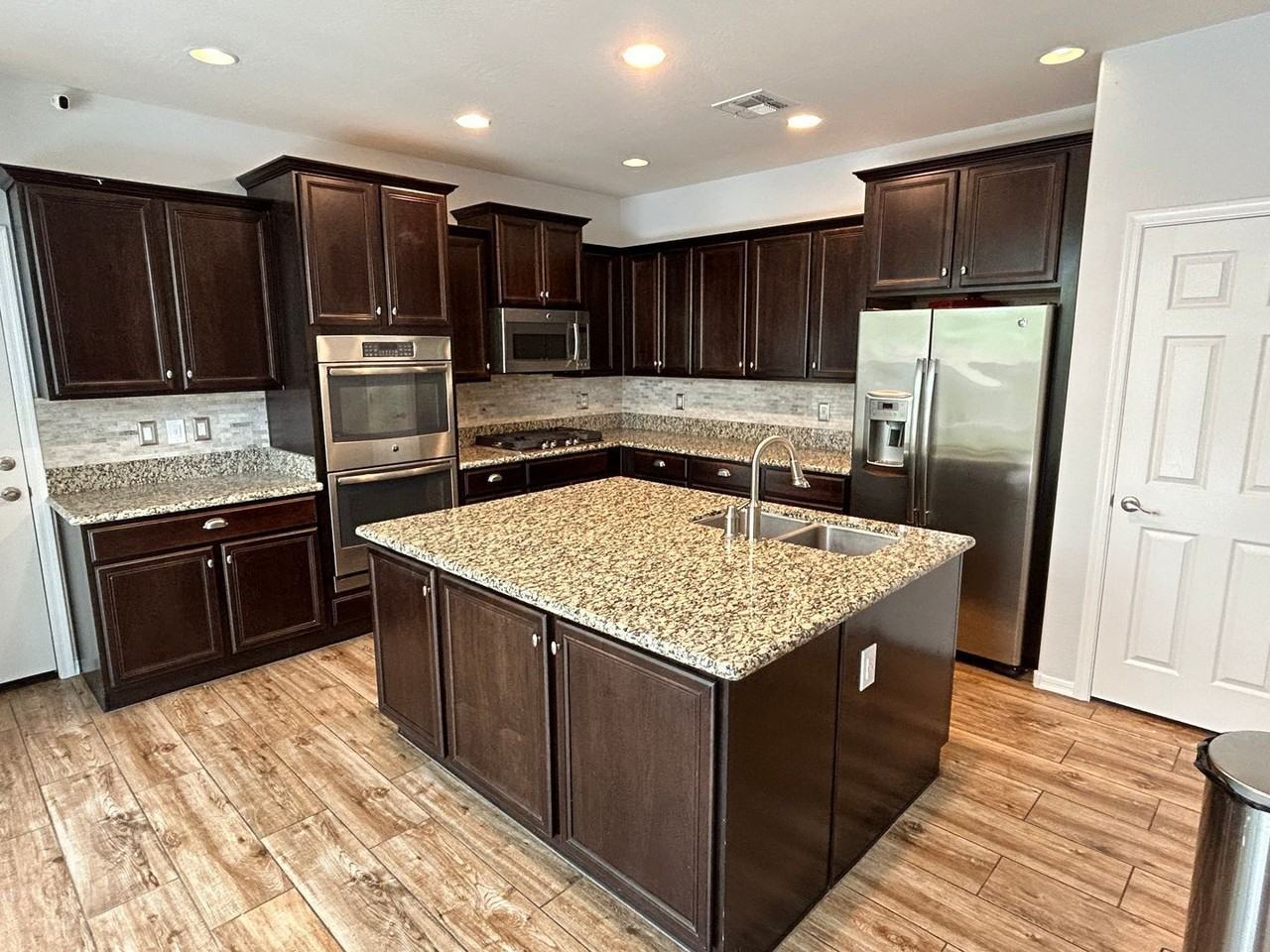 20719 W Alsap Rd - Photo 3 of 24