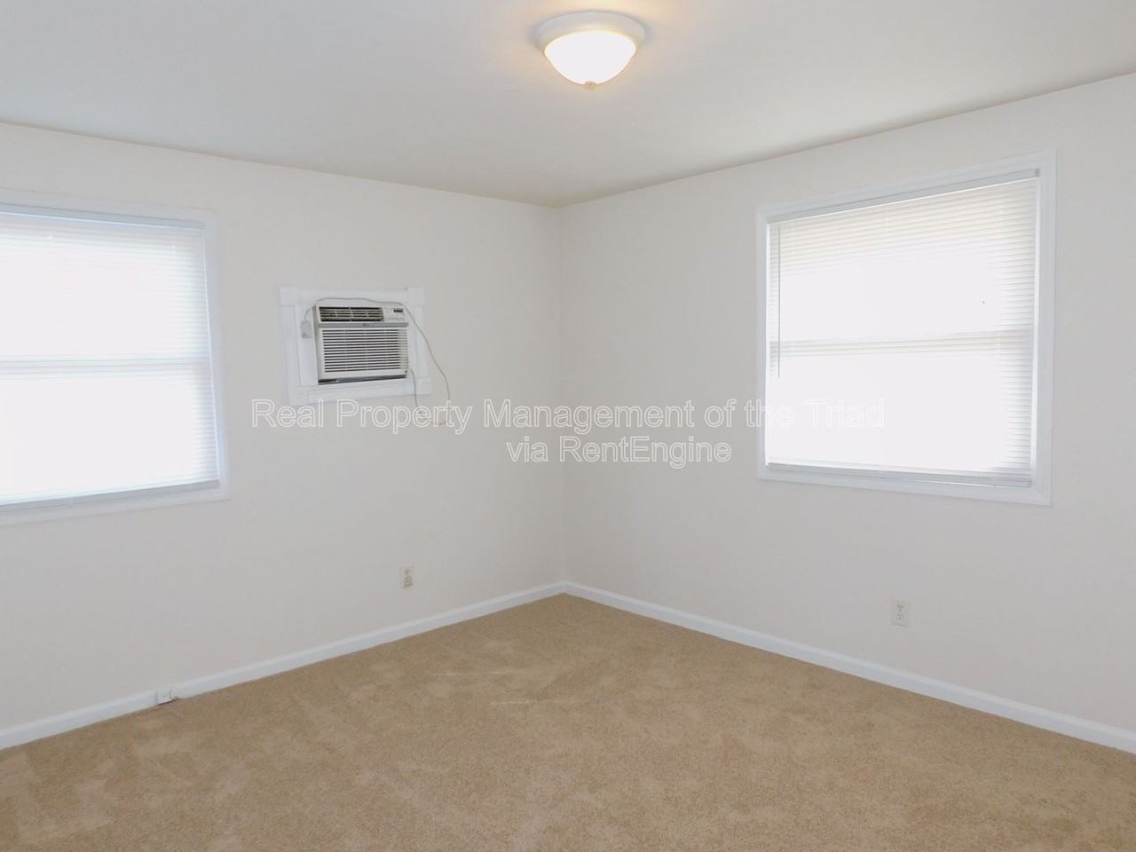 2300 Willow Rd - Photo 6 of 19