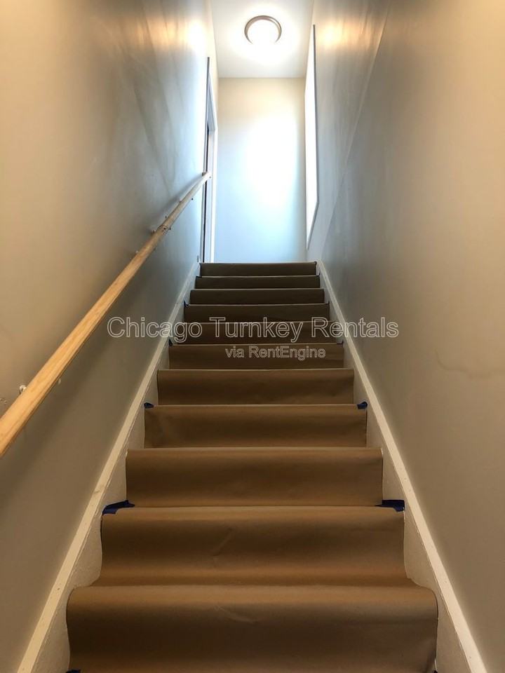 2951 W 25th St #2F - Photo 2 of 10