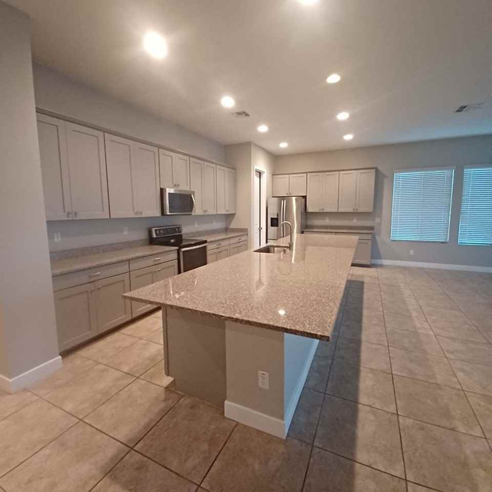 14360 W Corrine Dr - Photo 6 of 24