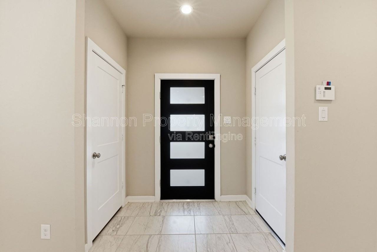 24227 Tallgrass Meadow Trl - Photo 4 of 33