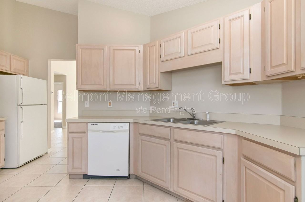 117 Allison Ave - Photo 6 of 15