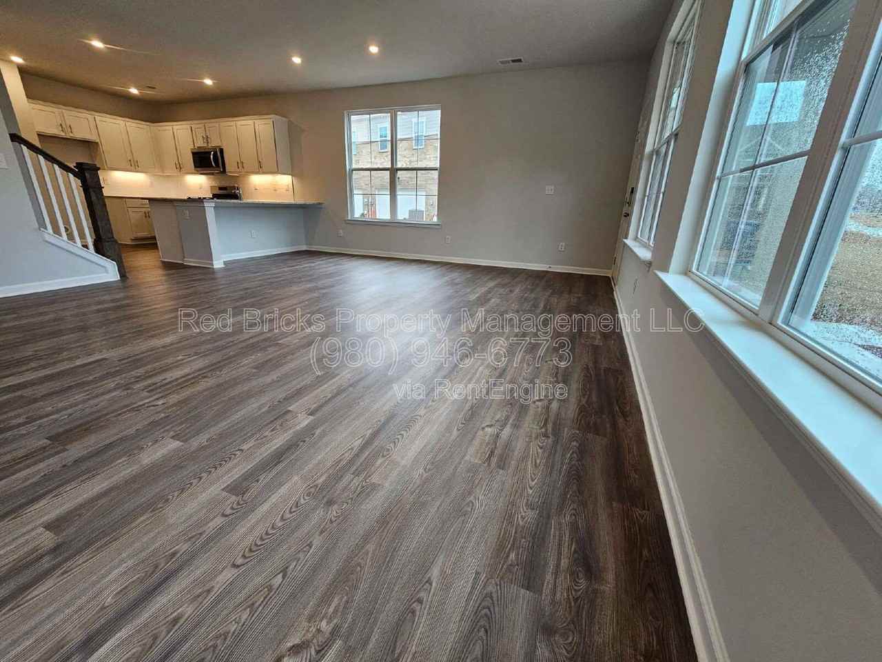 7828 Nelson Rd - Photo 7 of 34