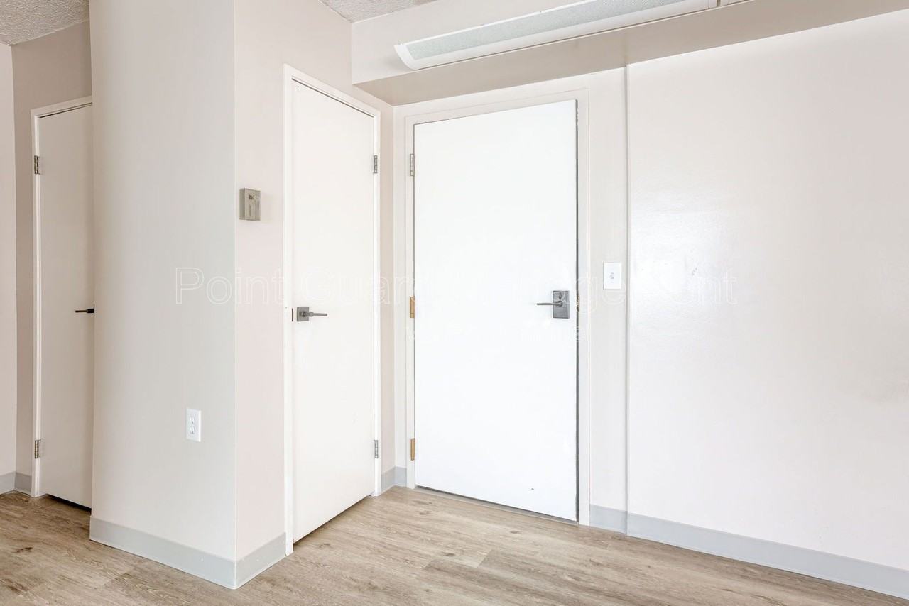 7300 Graceland Dr #602