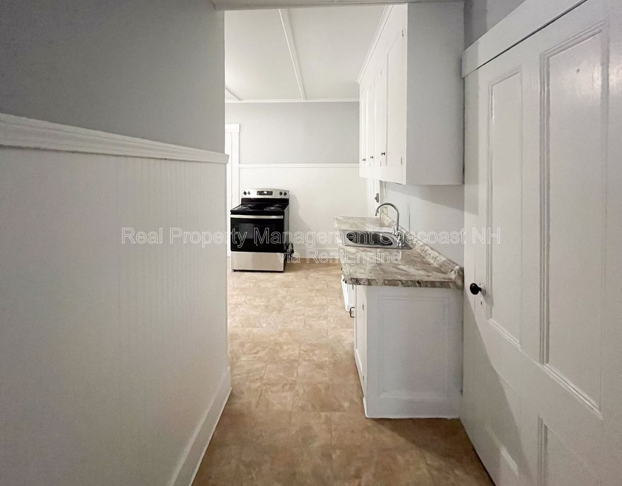 11 Beacon St #2 - Photo 4 of 18