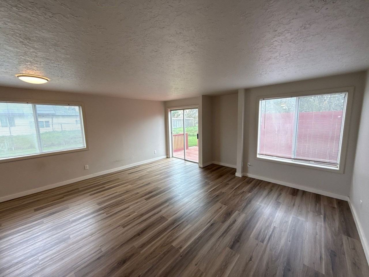 3714 47th Ave Ne - Photo 5 of 28