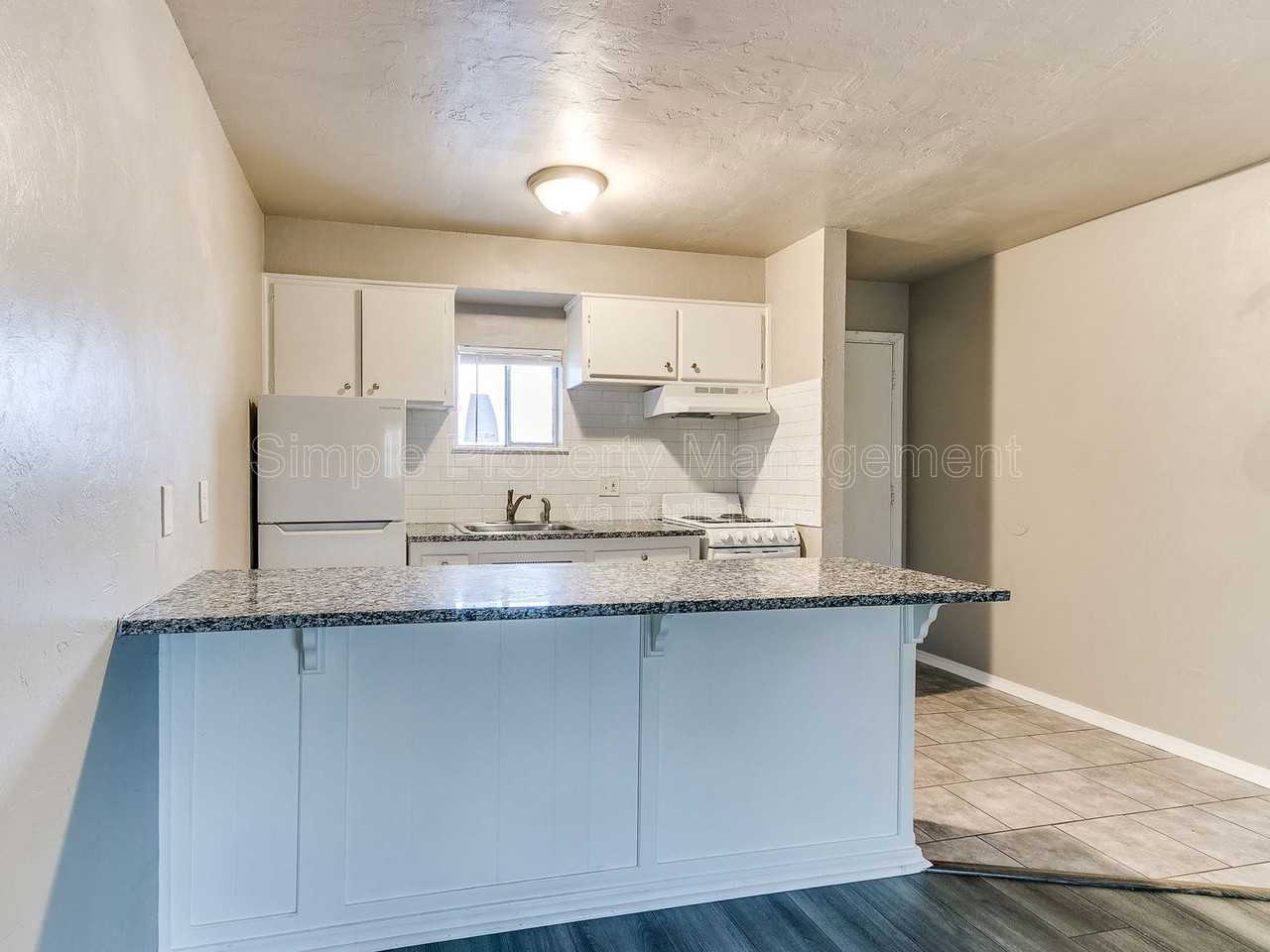 2748 Nw 23rd St #5 - Photo 3 of 12