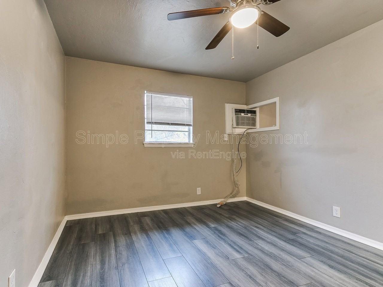 2748 Nw 23rd St #5 - Photo 5 of 12