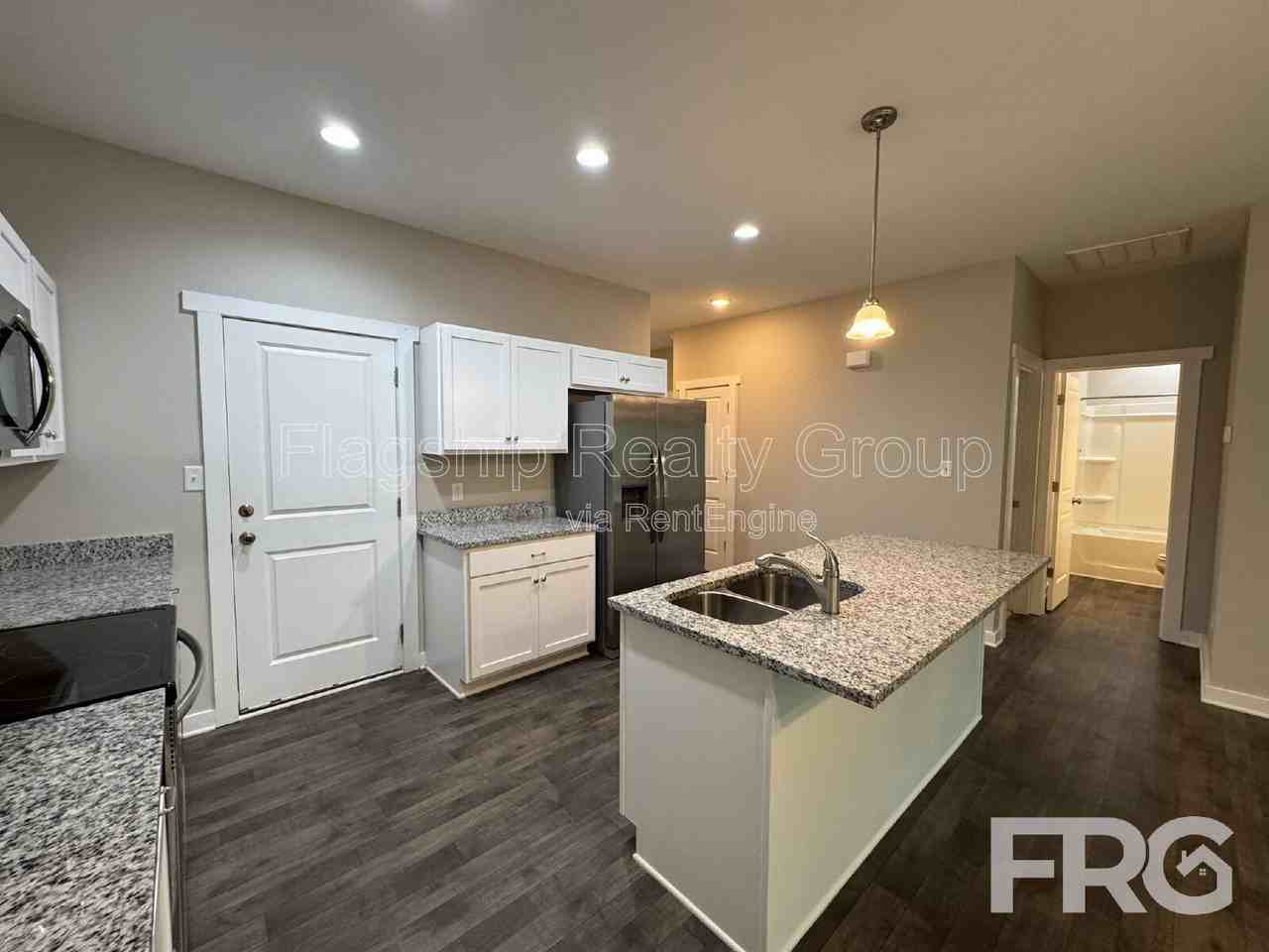 1503 S Taylor St - Photo 7 of 28