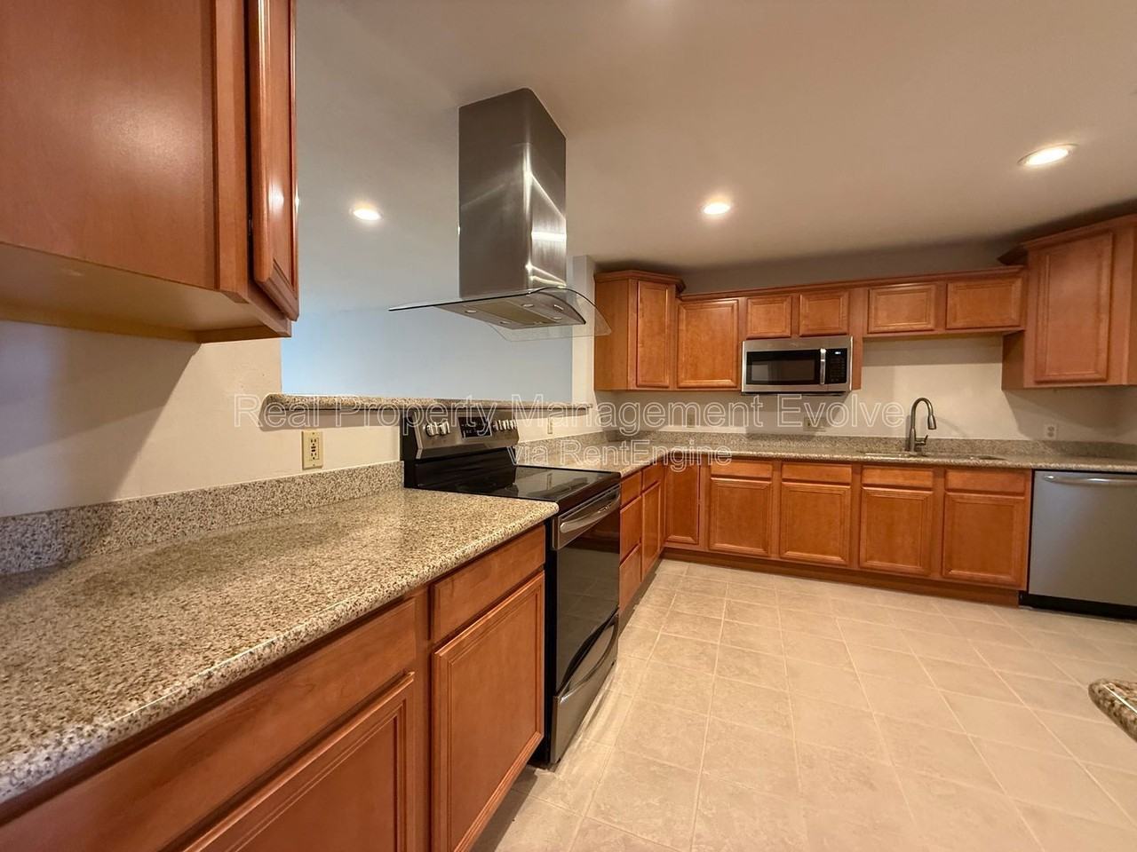 4849 E Lake Point Cir - Photo 4 of 24