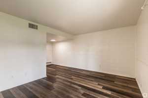 featured image of 1521 Oxford Pl