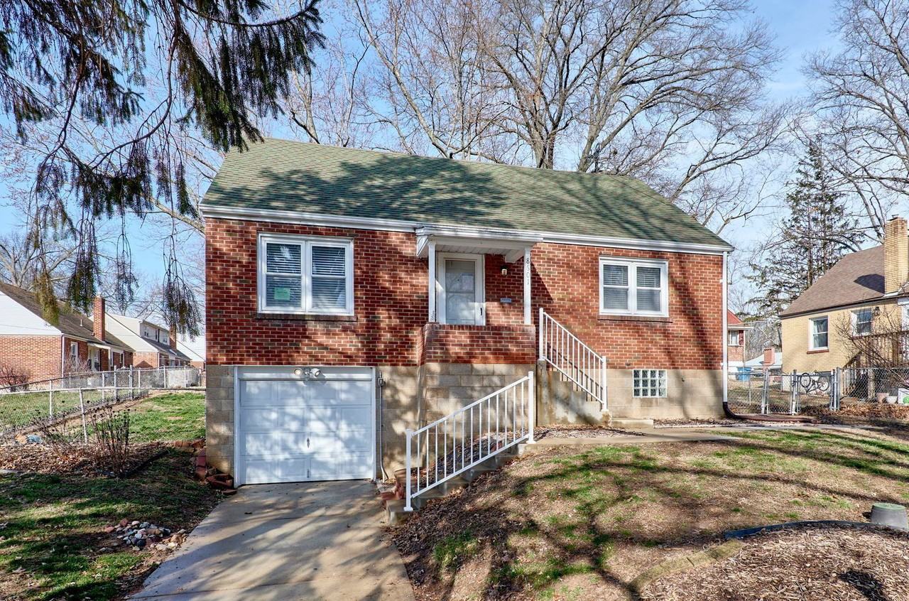 8601 Belhaven Dr - Photo 5 of 36