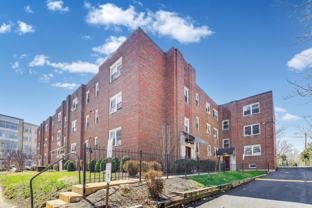 Le Mar Apartments - Photo 1 of 1