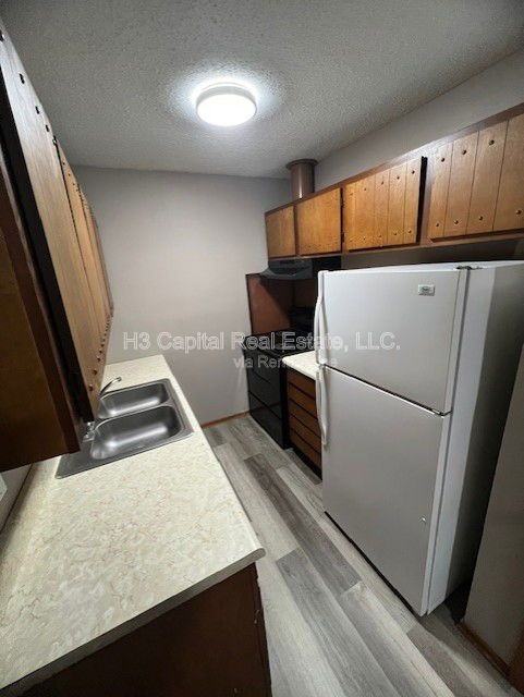 80 Phillips Dr #C - Photo 4 of 6