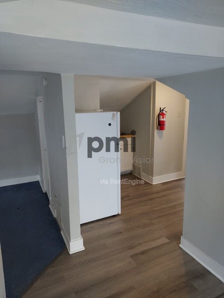 1920 E Wood St - Photo 2 of 14