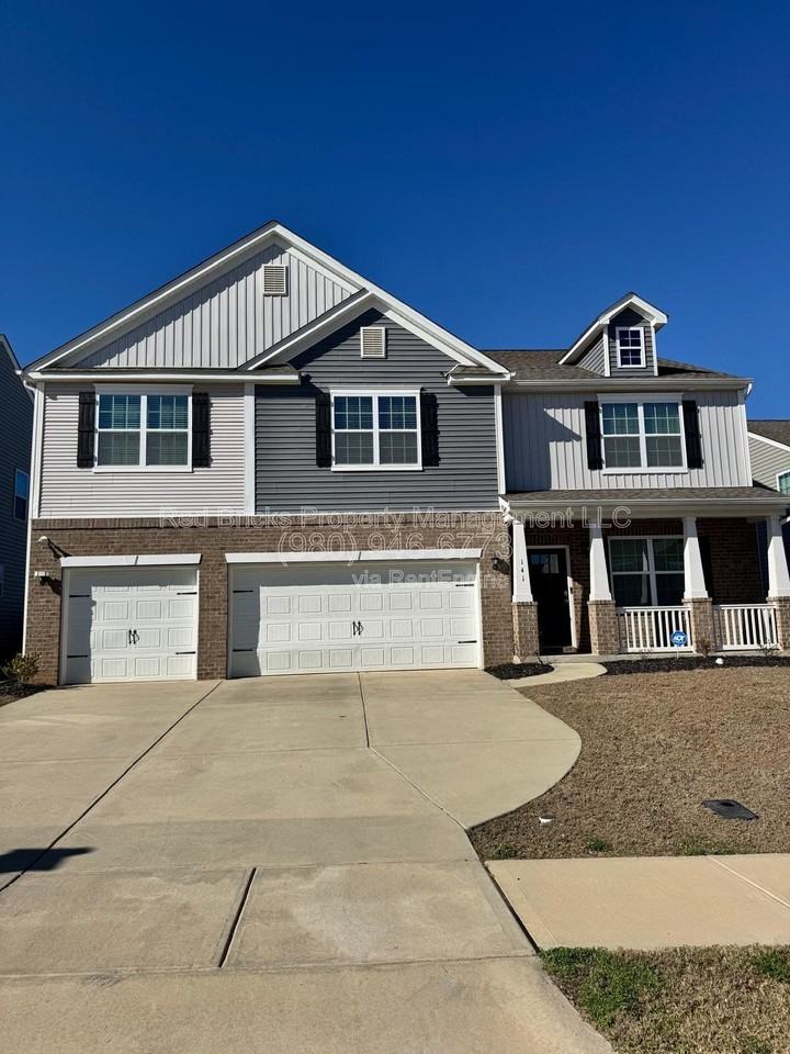 141 Giant Oak Ave - Photo 3 of 8