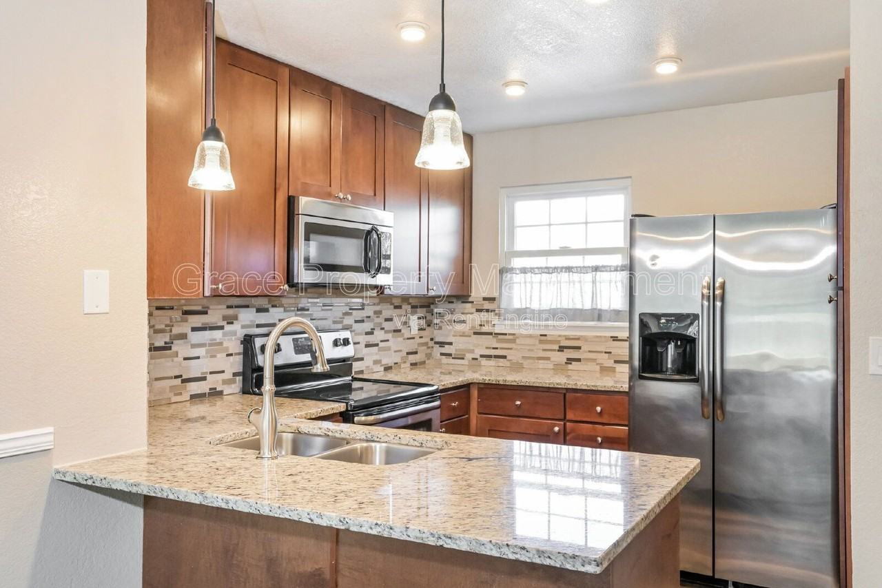 8165 S Fillmore Way - Photo 4 of 16