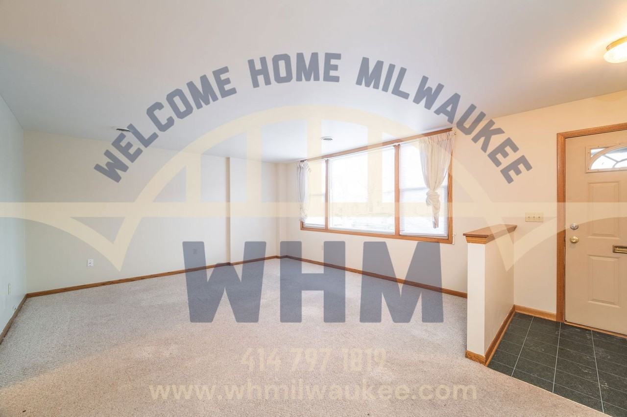 3650 E Barnard Ave - Photo 3 of 11