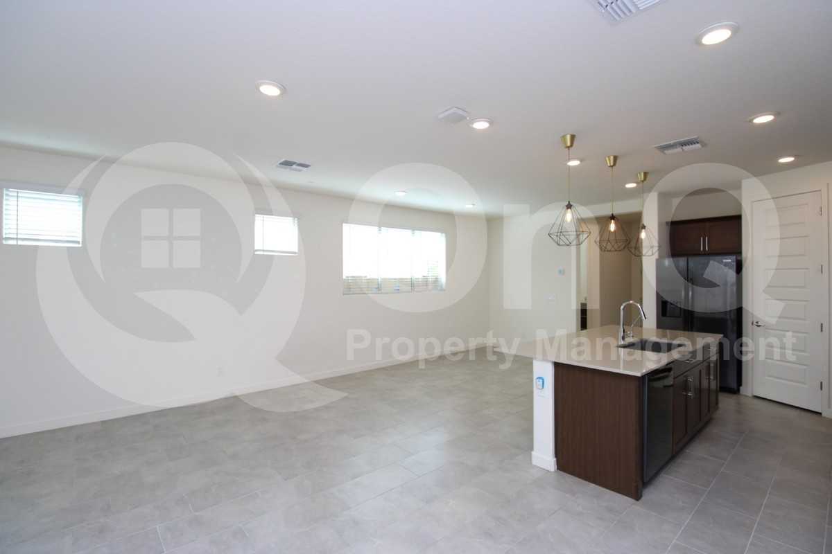725 N Abalone Ct - Photo 7 of 22
