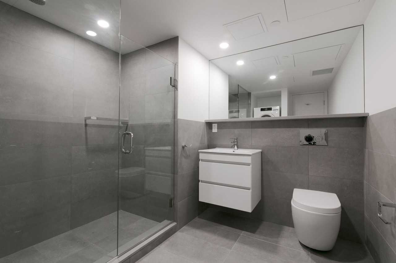 3460 Peel Street - Photo 5 of 50