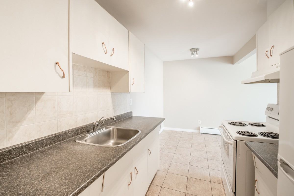 Alexander Apartments - Photo 4 of 49