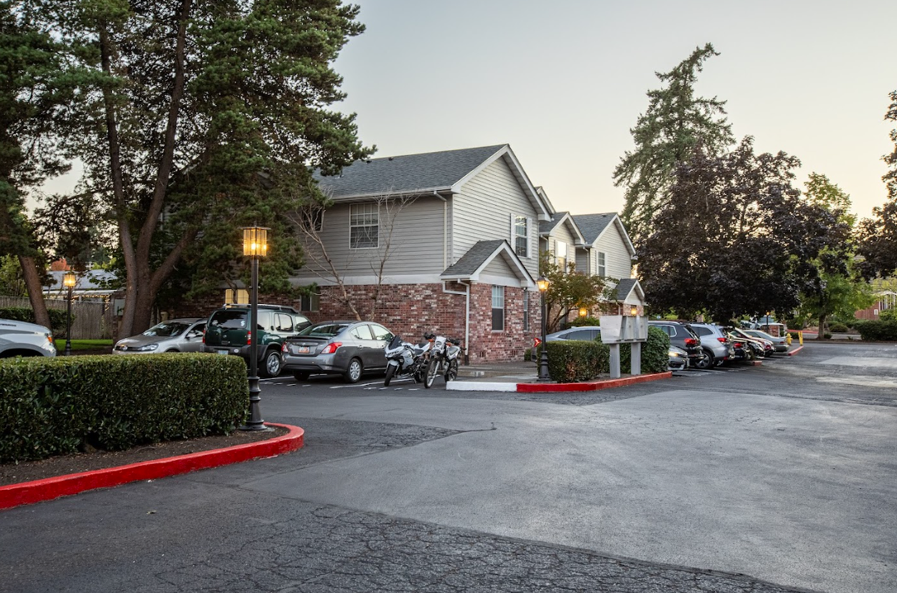 Fir Grove Apartments - Photo 6 of 24