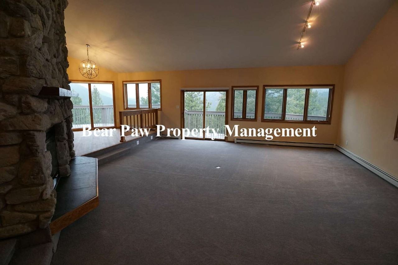 3913 Mountainside Trl - Photo 3 of 26