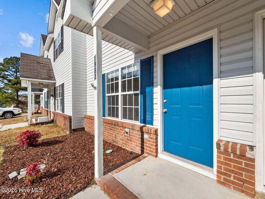 1983 W Brandymill Ln - Photo 4 of 44