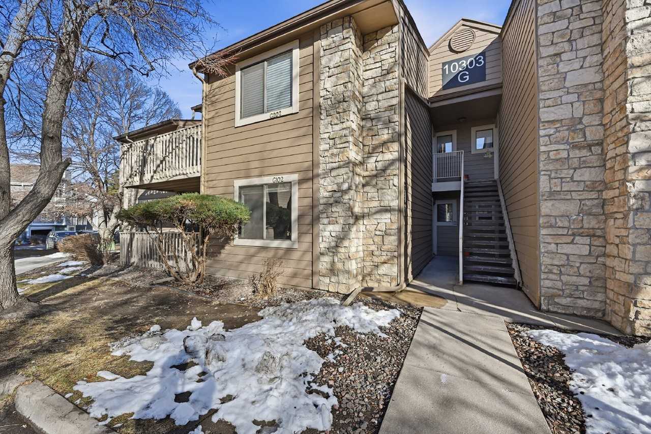 10303 E Peakview Ave - Photo 2 of 32