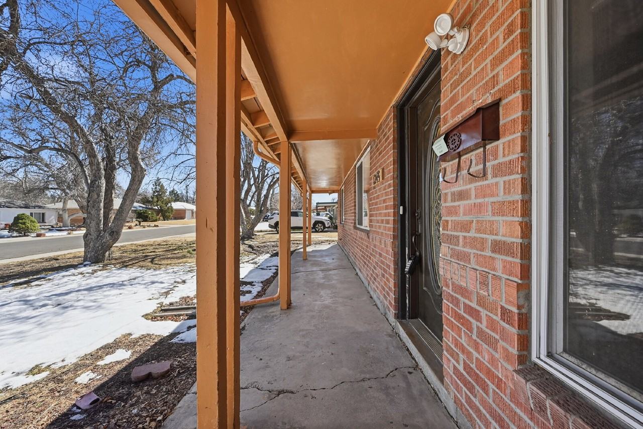 1245 Quari St - Photo 4 of 42