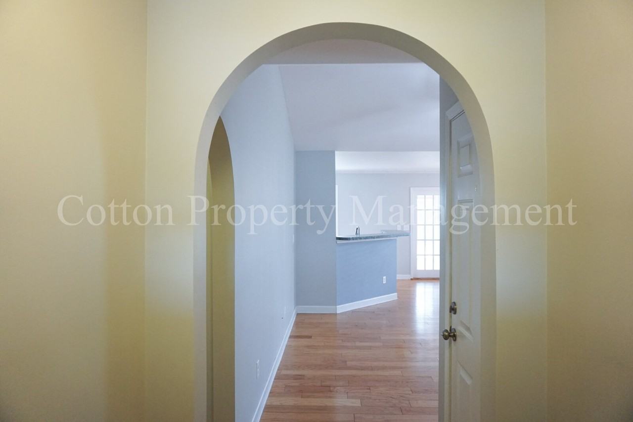 2018 Willow Stone Ct - Photo 4 of 33