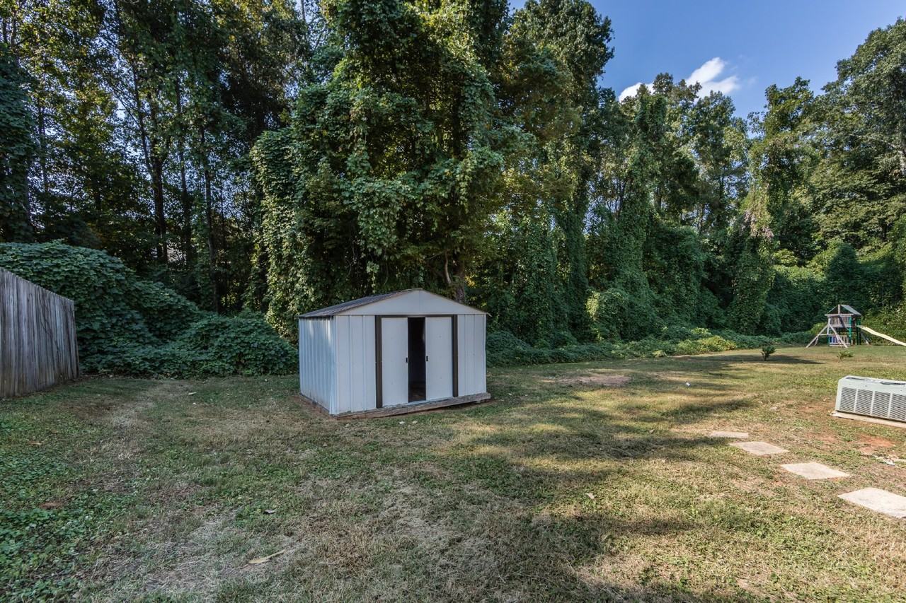 814 King Arthur Dr - Photo 7 of 35