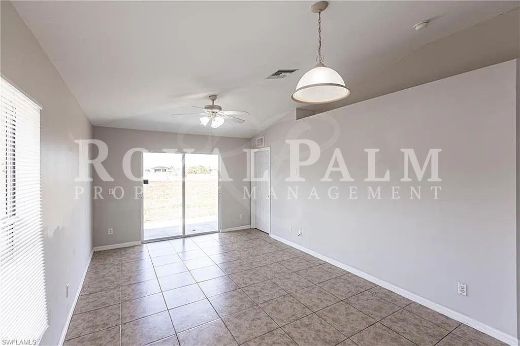 2130 Ne 8th Pl - Photo 7 of 30