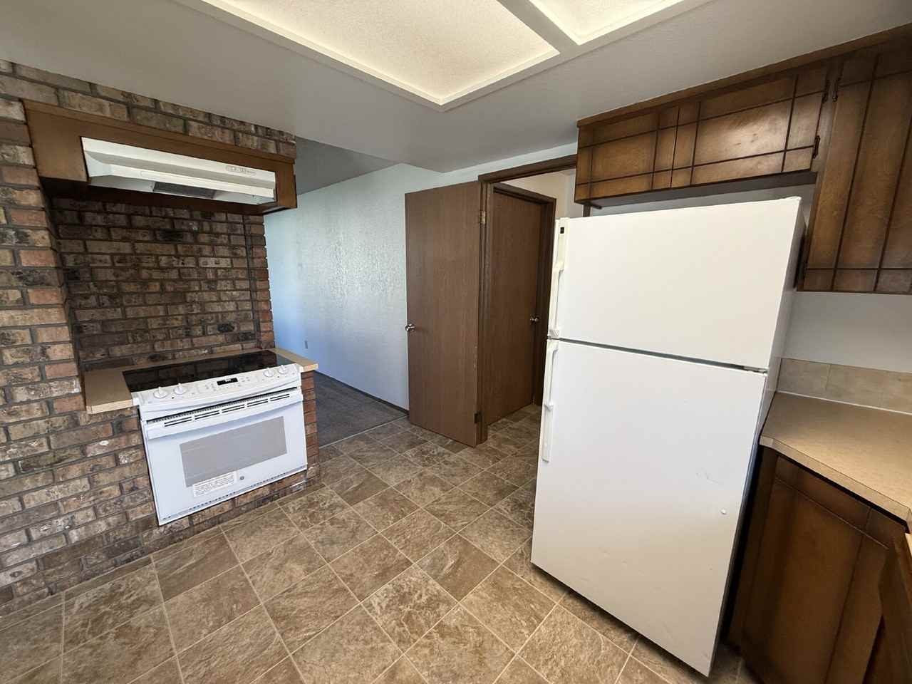 14312 9th Avenue Ct E - Photo 4 of 18