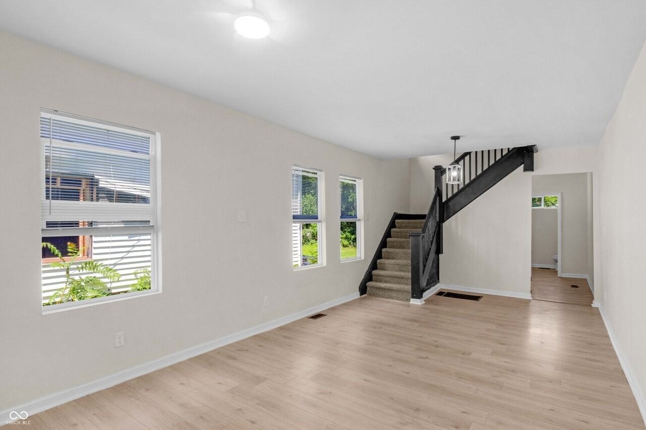 2235 Doctor Martin Luther King Junior Street - Photo 2 of 27