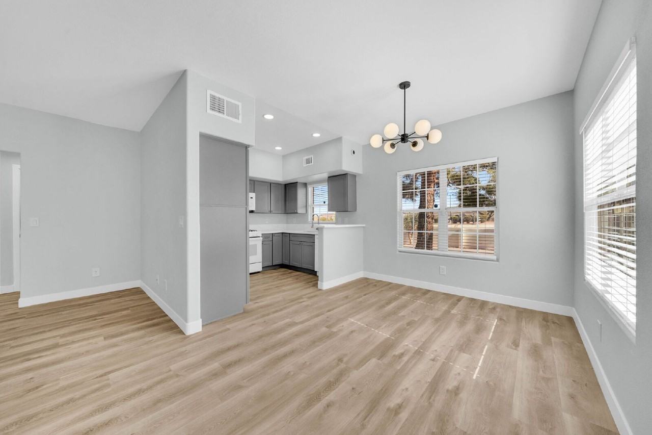 520 Arrowhead Trl - Photo 7 of 35