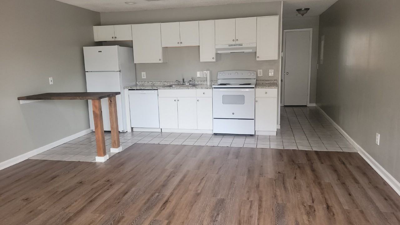 4423 Bonnell Dr Nw #B