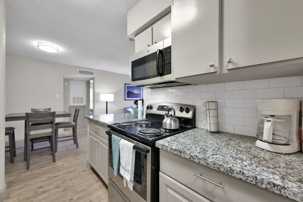 510 Billie Bess Ln #206 - Photo 6 of 11