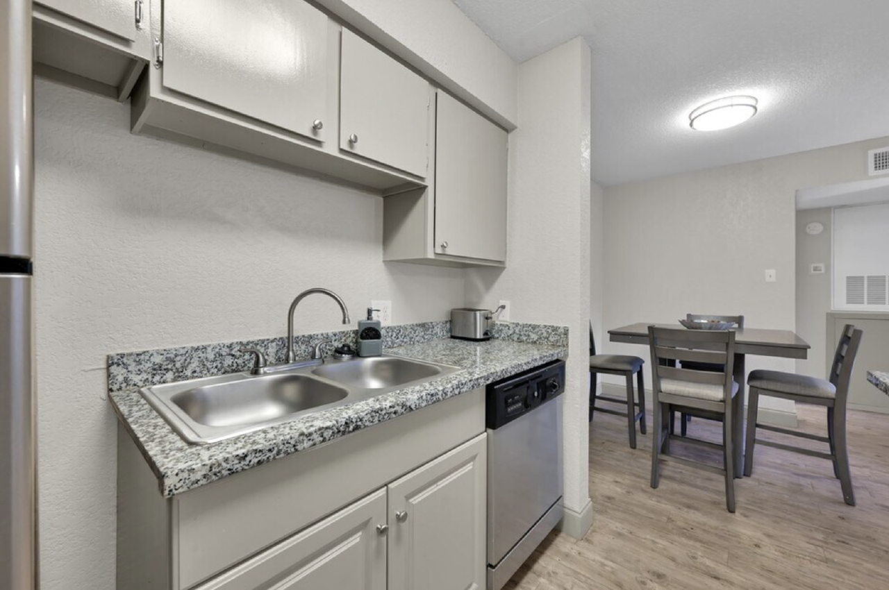 510 Billie Bess Ln #206 - Photo 7 of 11