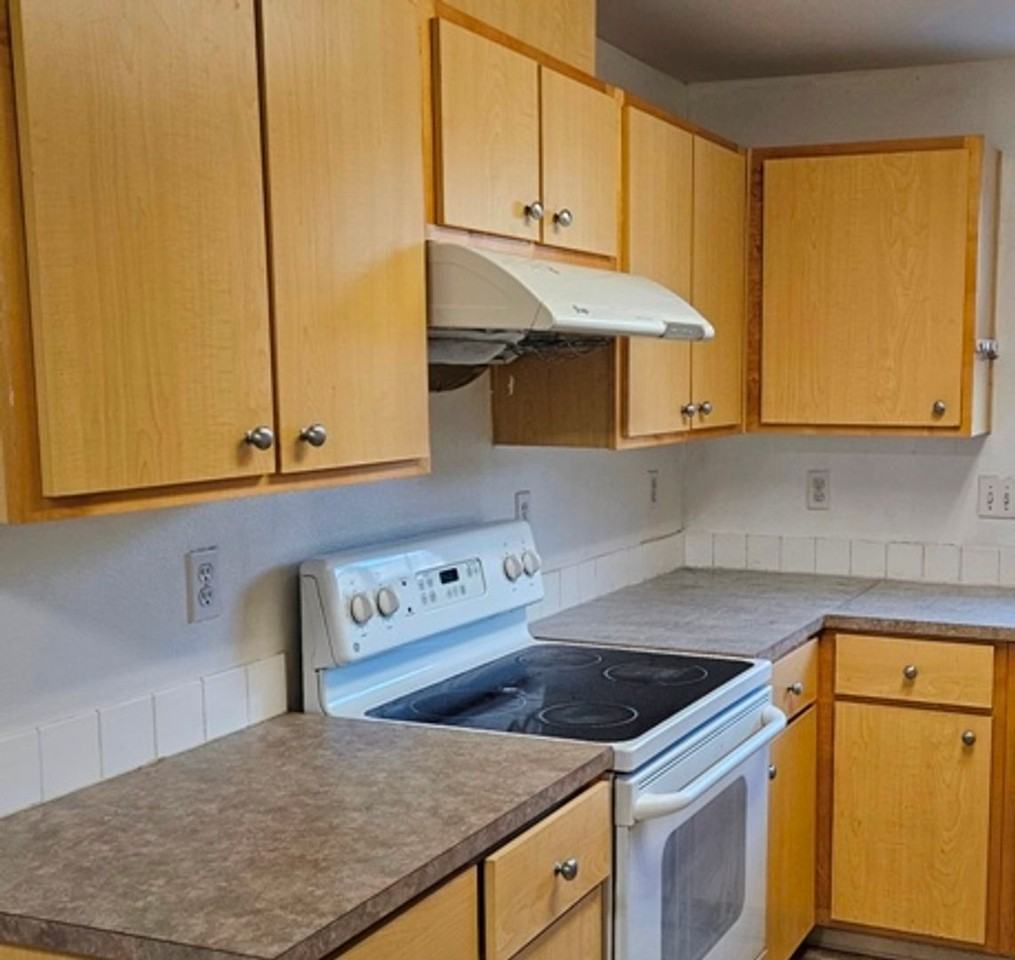 3038 Hollyridge Loop Ne - Photo 2 of 17