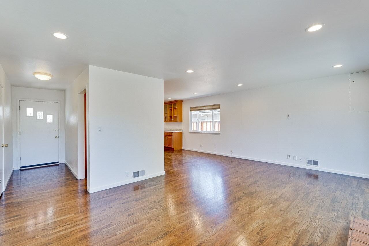 4225 Borina Dr - Photo 2 of 20