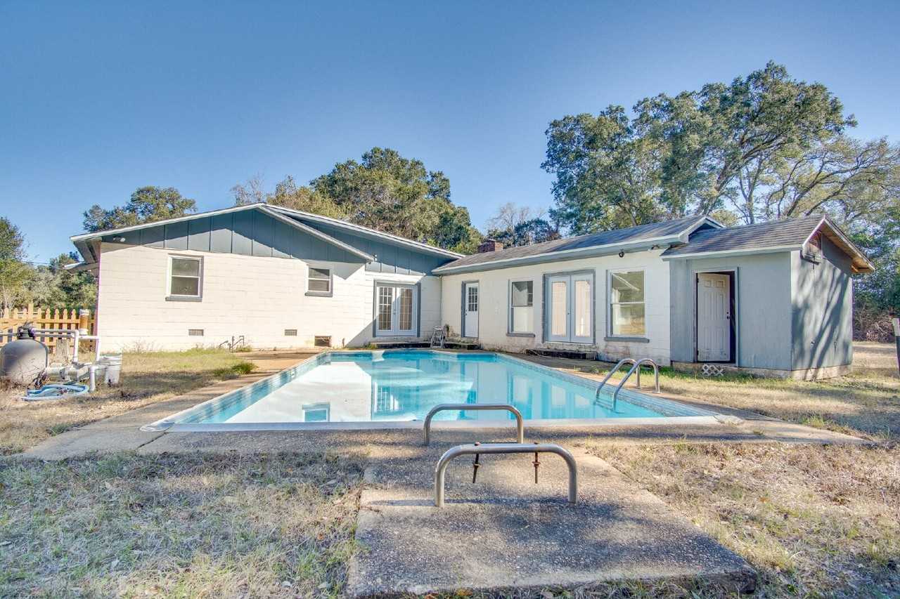 4725 Clara St - Photo 2 of 28