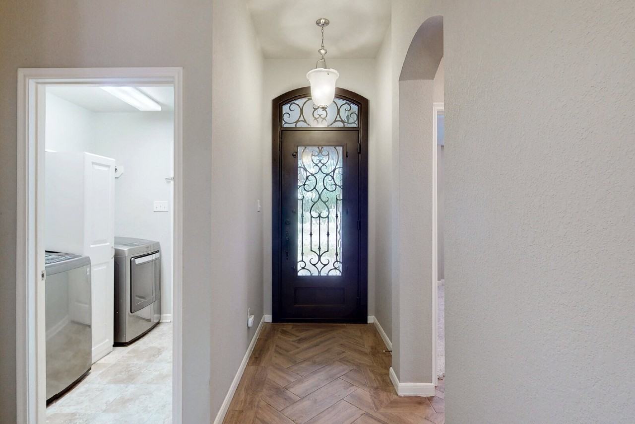 15538 Creek Meadow Blvd N - Photo 3 of 33