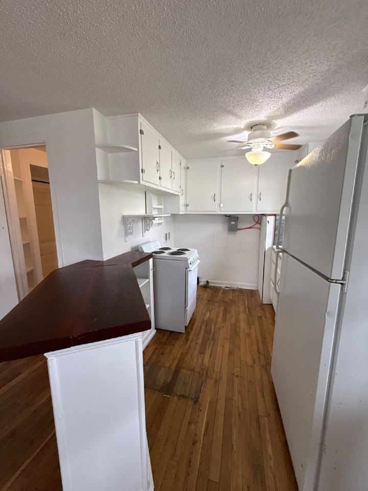 118 Brockway Ave - Photo 6 of 11