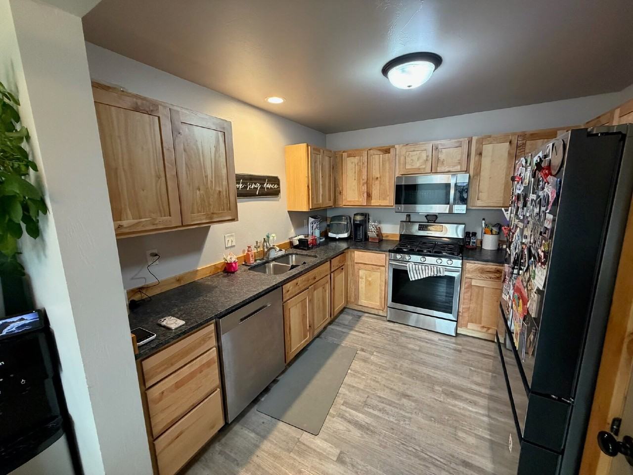 1125 Idaho St Unit B - Photo 6 of 12