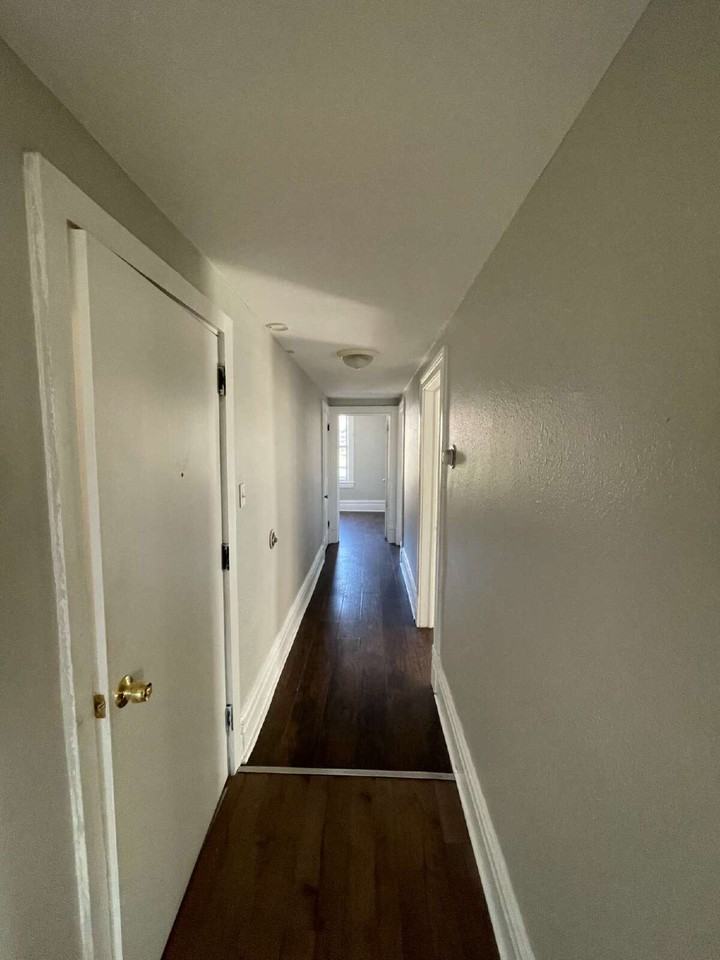 600 Ohio Ave #4 - Photo 3 of 9