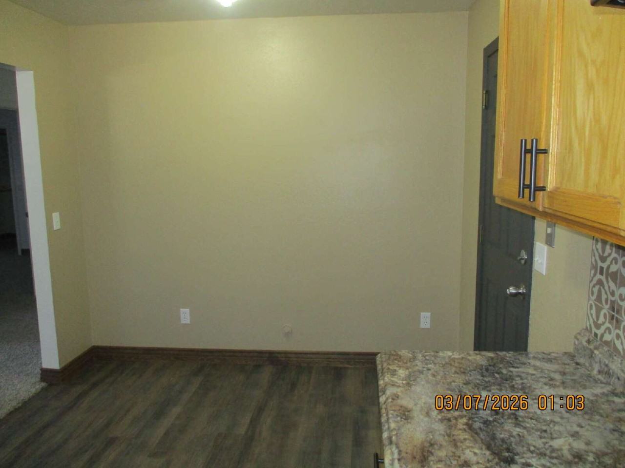 1080 E Owens - Photo 4 of 9