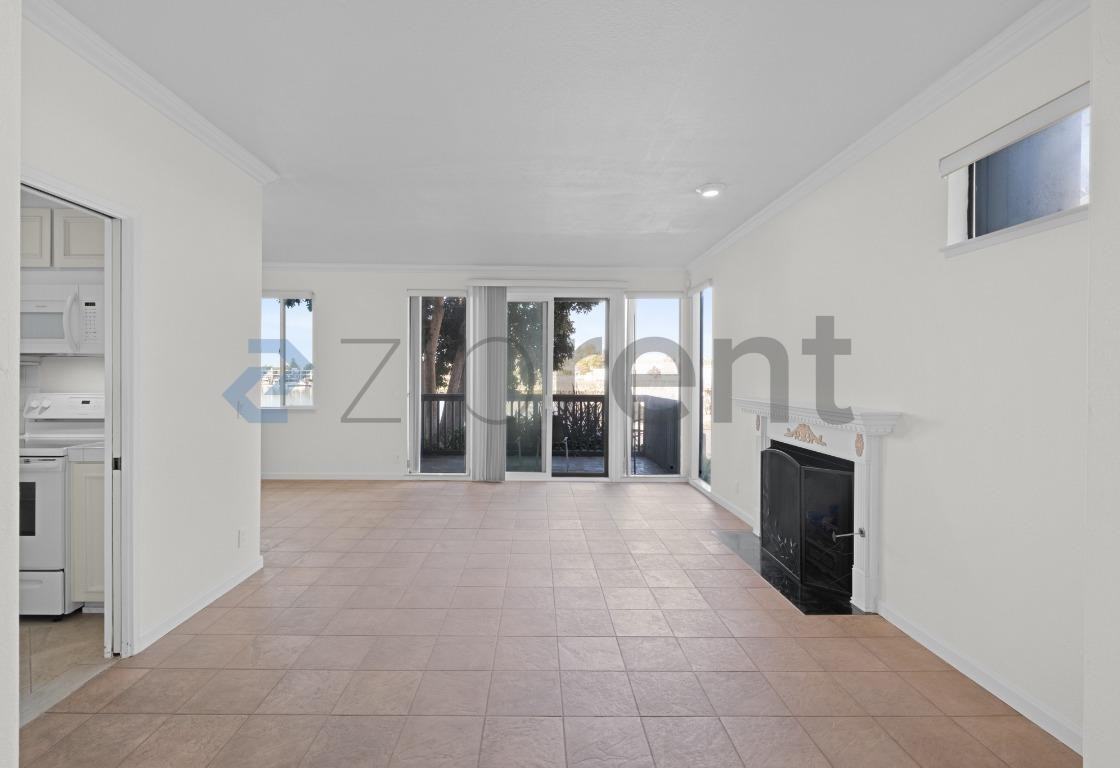 1387 Crown Dr - Photo 7 of 32