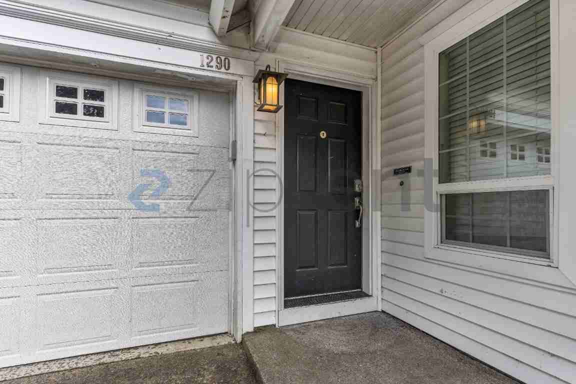 1290 Ne Margeaux Pl - Photo 3 of 29