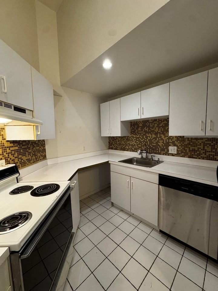 Cigar Factory Apartments - Photo 2 of 19